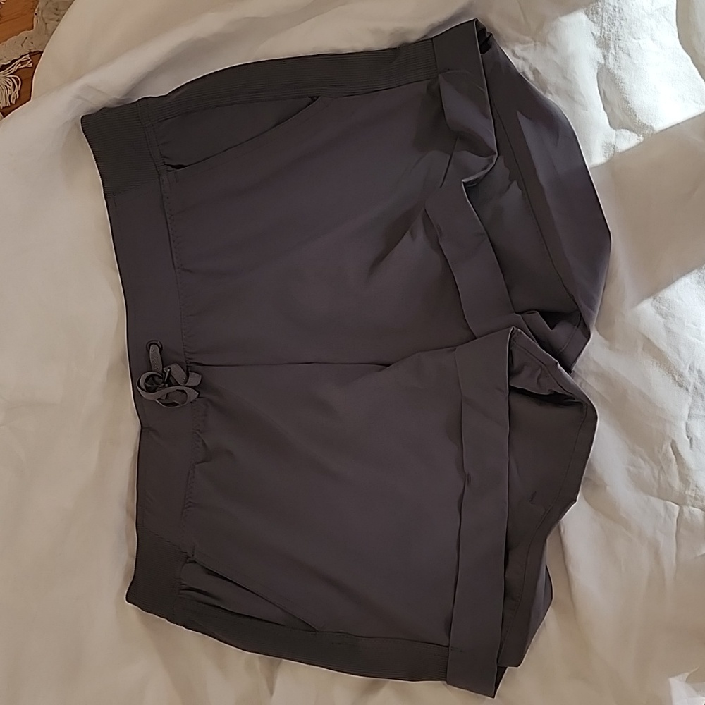 Champion Khaki Green Ladies shorts, Size L